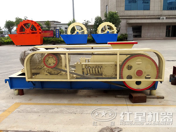 差動(dòng)分級齒輥式破碎機(jī)