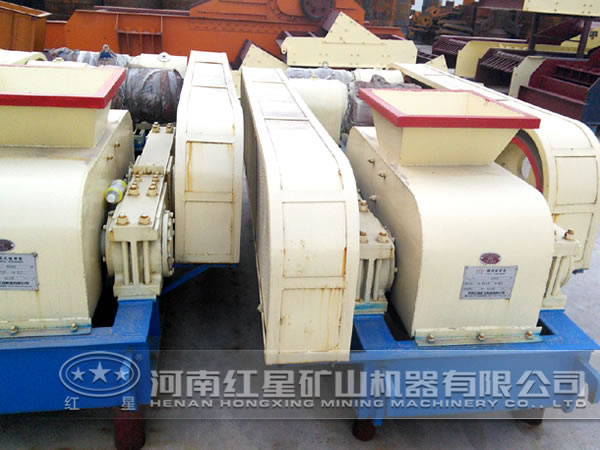 河卵石對輥式破碎機(jī)
