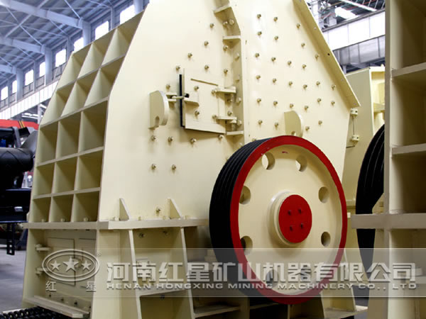 甘肅平?jīng)鲥N式破碎機