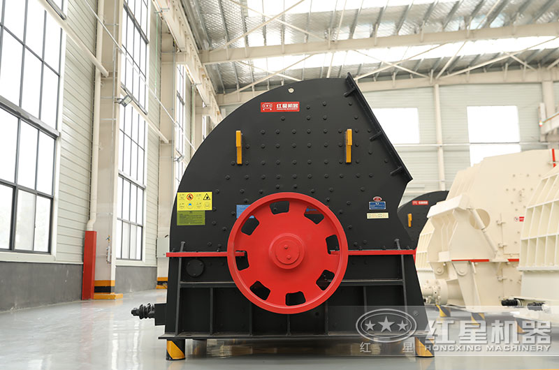 PCX型重錘整形破碎機 PCX型重錘整形破碎機