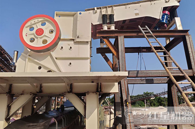 CJ系列歐版顎式煤炭破碎機(jī)作業(yè)現(xiàn)場