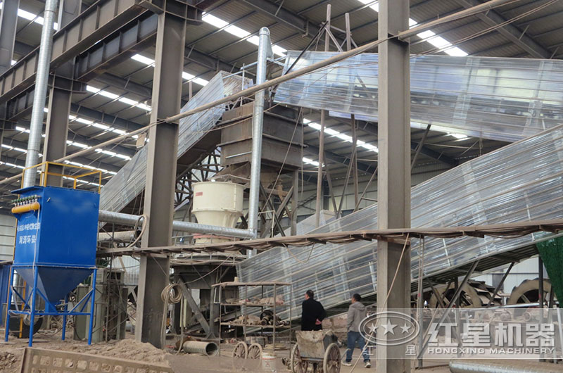 12、13石子加工生產(chǎn)客戶現(xiàn)場(chǎng)