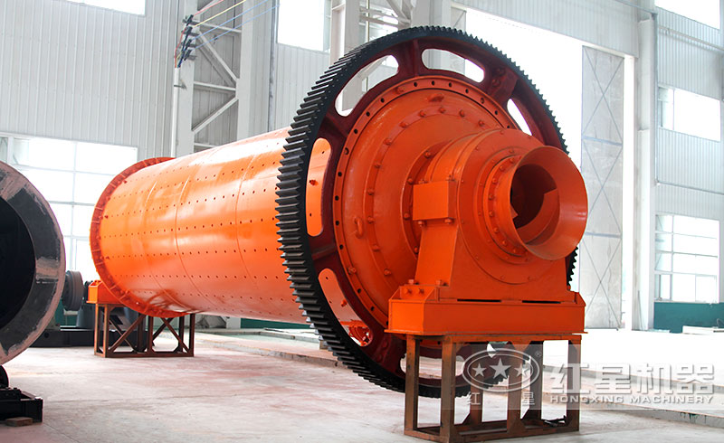 球磨機設備現(xiàn)場實拍圖