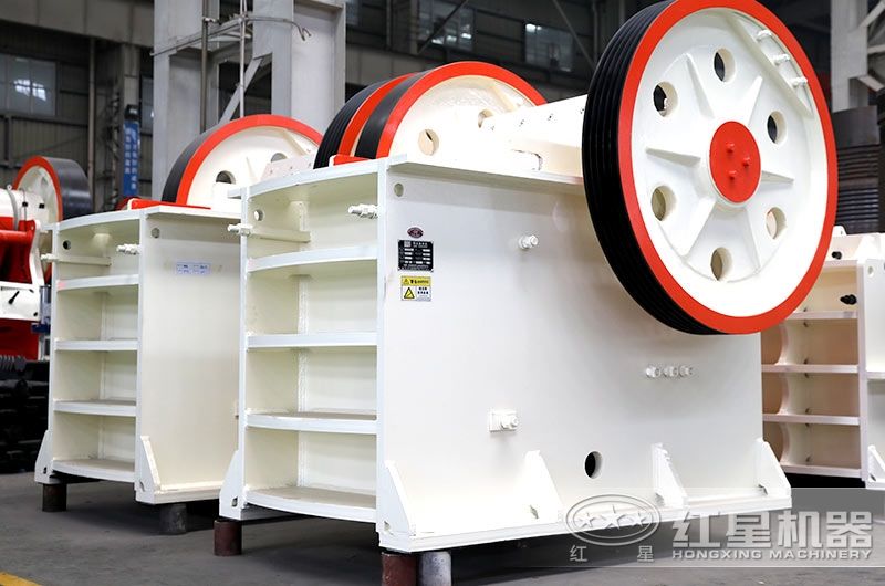 粗碎設(shè)備顎式破碎機