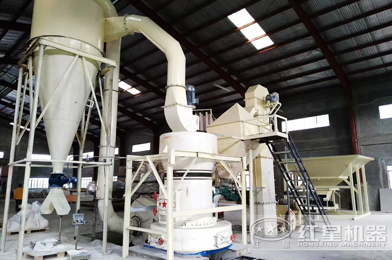 石英粉生產(chǎn)線現(xiàn)場(chǎng)