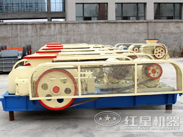 時產(chǎn)20噸雙輥破碎機