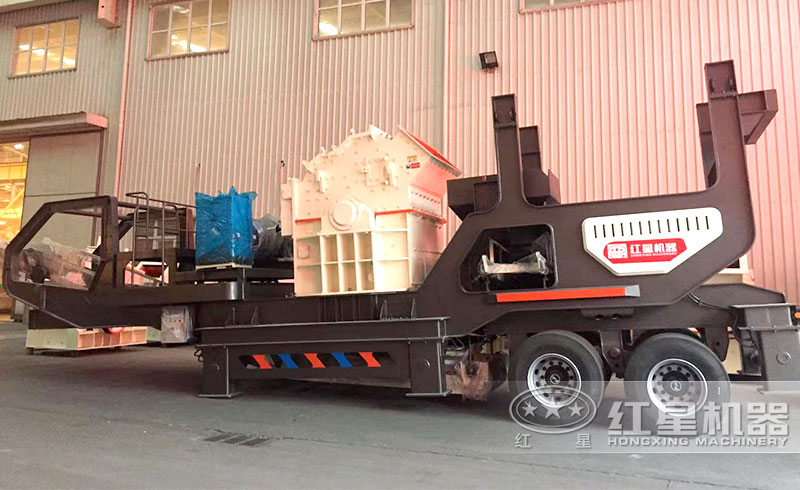 移動式水泥塊粉碎機(jī)實(shí)拍圖