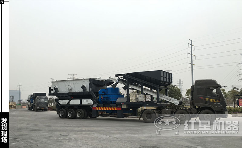 柴油流動車載打砂機(jī)發(fā)貨現(xiàn)場