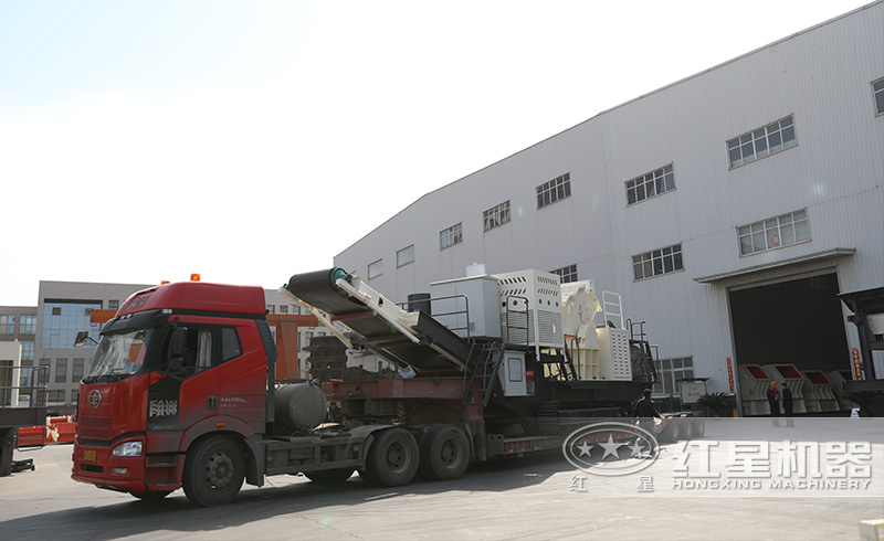 履帶式破碎機發(fā)往江蘇 履帶式破碎機發(fā)往江蘇