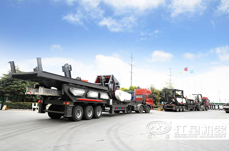 車載式建筑垃圾破碎機發(fā)貨現(xiàn)場