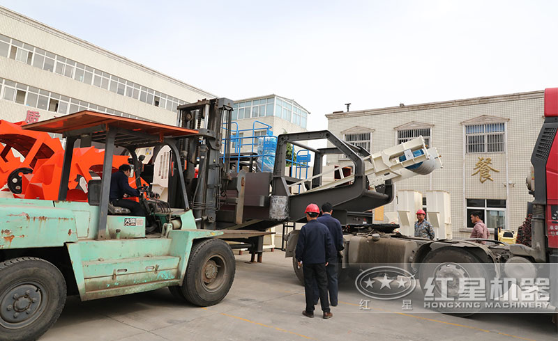 大型車載式碎石設(shè)備