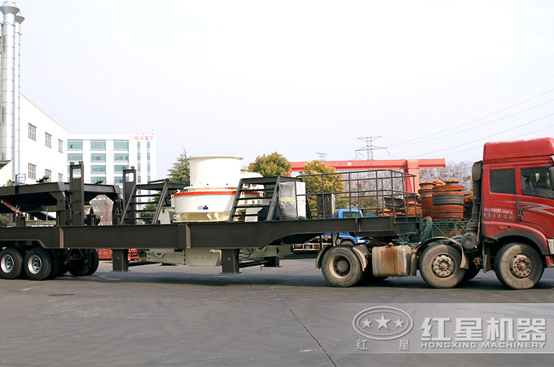 移動(dòng)沖擊式制砂機(jī)發(fā)貨現(xiàn)場