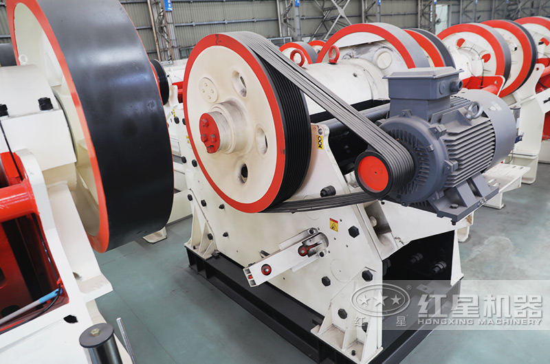 粗碎鄂式破碎機(jī)，破碎礦石力度強