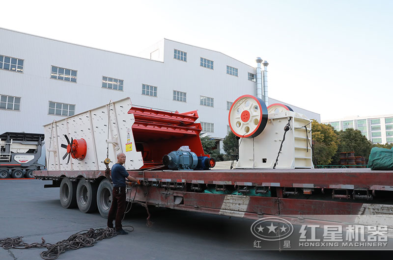 PE-150×250顎式破碎機設備發(fā)貨