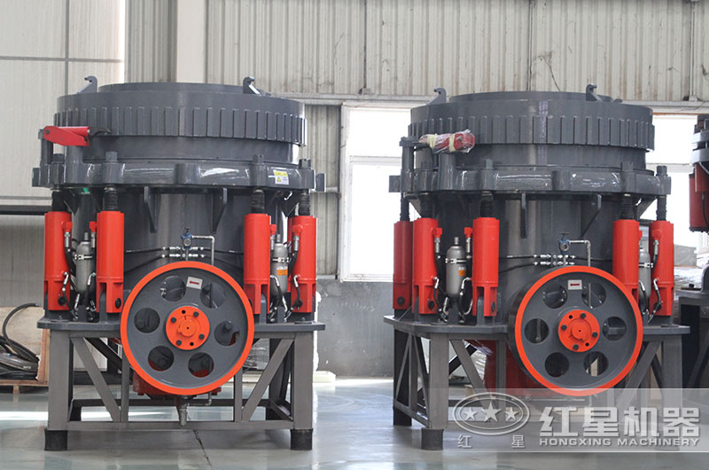 全液壓圓錐破碎機(jī)設(shè)備實(shí)拍圖