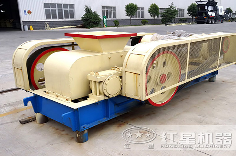 對輥式破碎機(jī)結(jié)構(gòu)簡單易維護(hù)