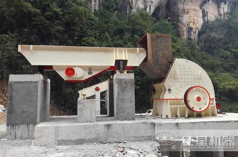 錘式破碎機(jī)投產(chǎn)之前現(xiàn)場圖片