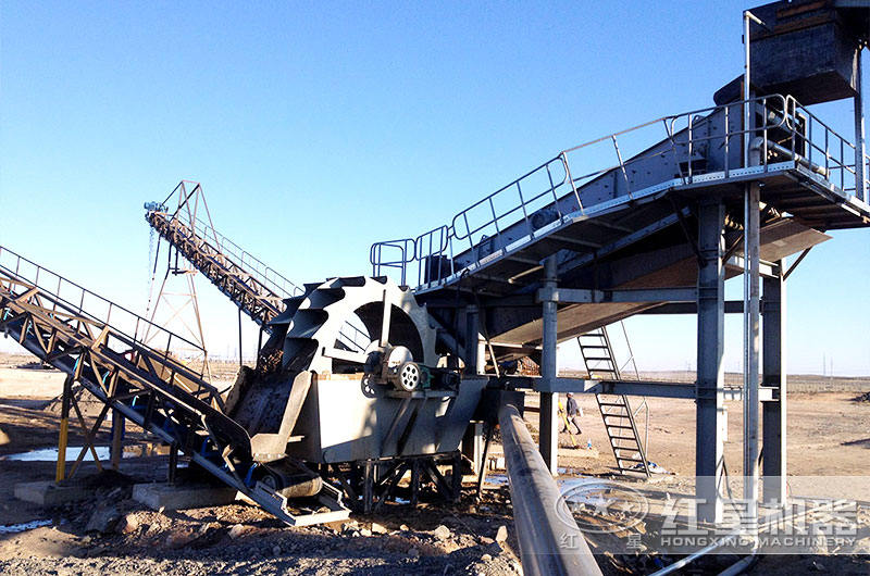 輪式水洗沙機(jī)接于振動(dòng)篩下方，直接放于地面使用