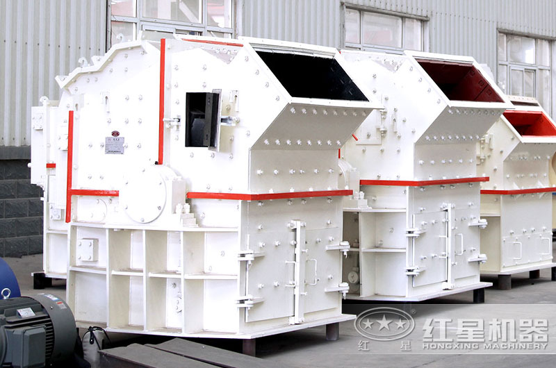 細(xì)碎制砂機(jī)占地面積小，移動(dòng)方便