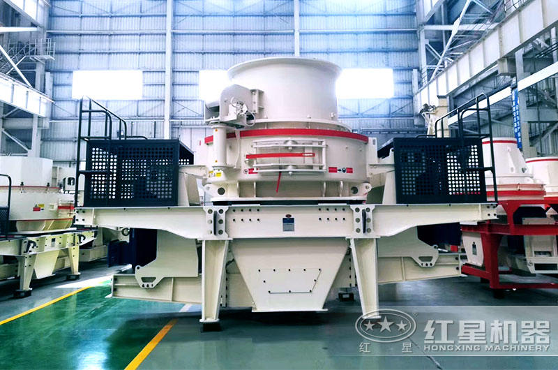 HVI制砂機(jī)液壓蓋可打開，方便檢查與維修