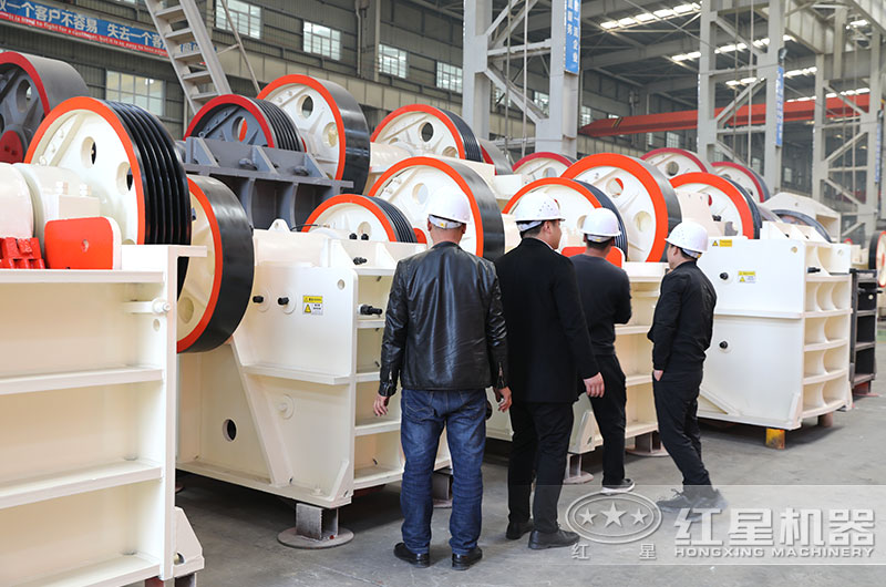 廠區(qū)破碎機眾多，提供多樣化選擇