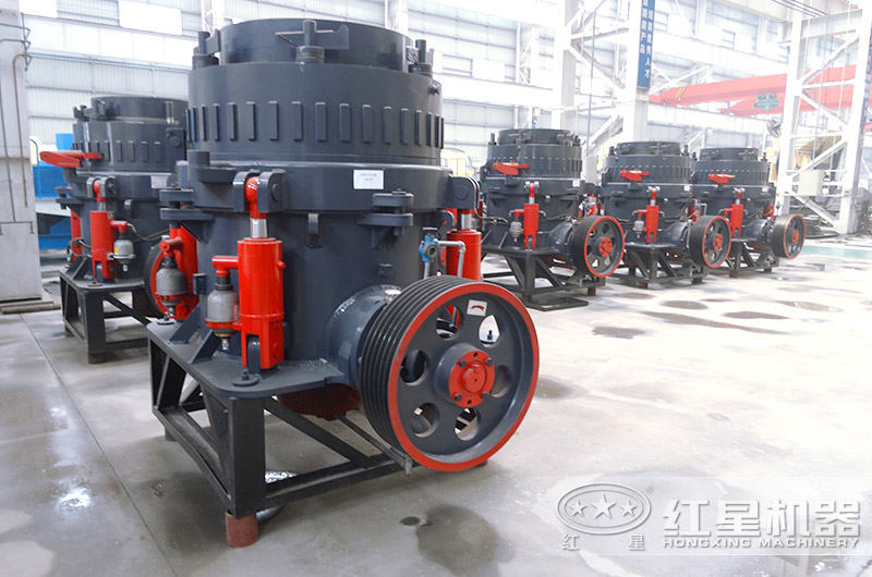 HXGYS300圓錐機_全液壓圓錐破車間實拍圖