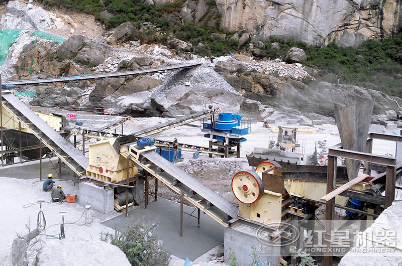 珍珠巖生產(chǎn)線實拍