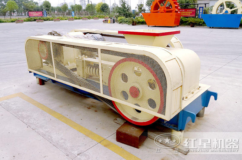 齒輥式破碎機(jī)廠區(qū)實(shí)拍圖