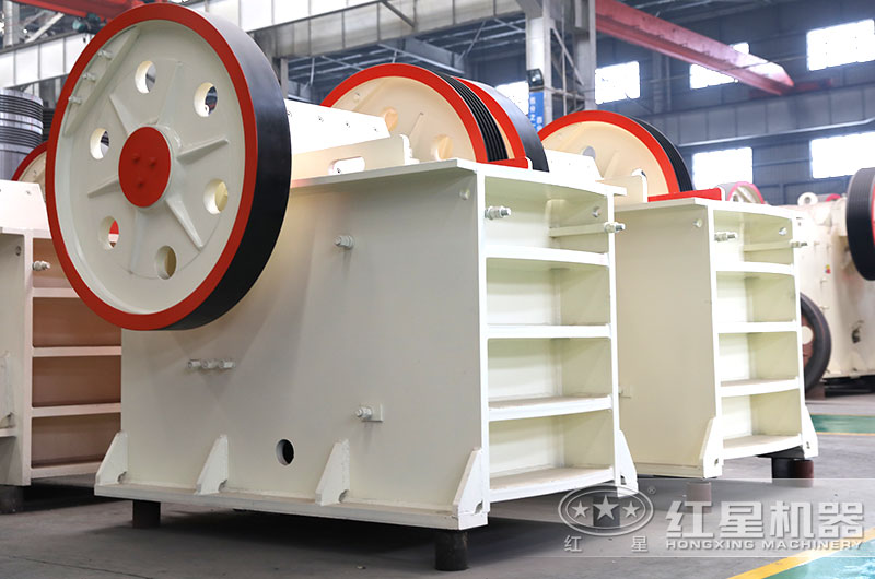 顎式破碎機車間實拍大圖 顎式破碎機車間實拍大圖