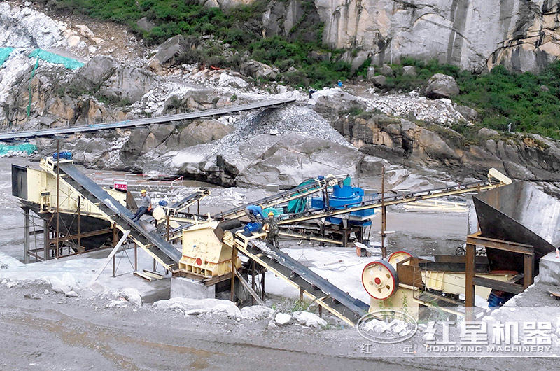 碎石變沙生產(chǎn)現(xiàn)場 碎石變沙生產(chǎn)現(xiàn)場