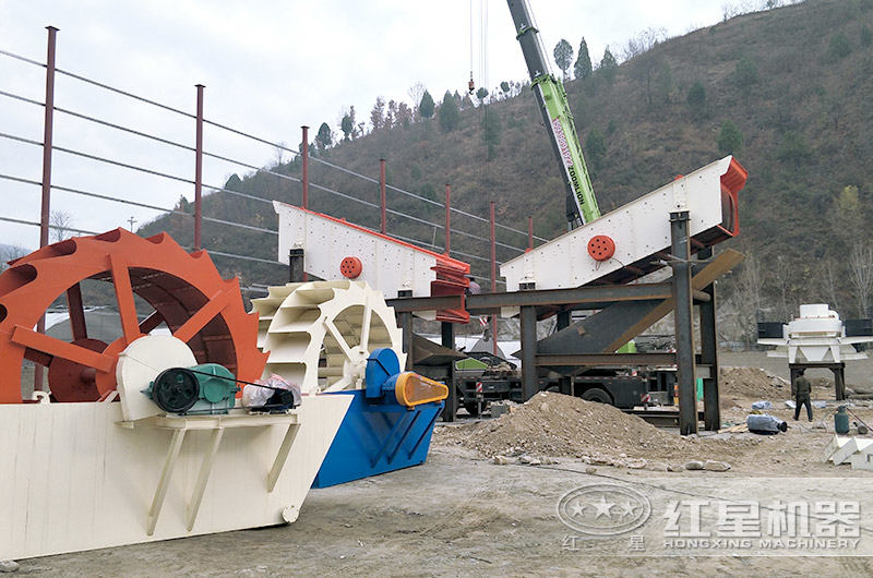 小型洗沙場(chǎng)安裝中