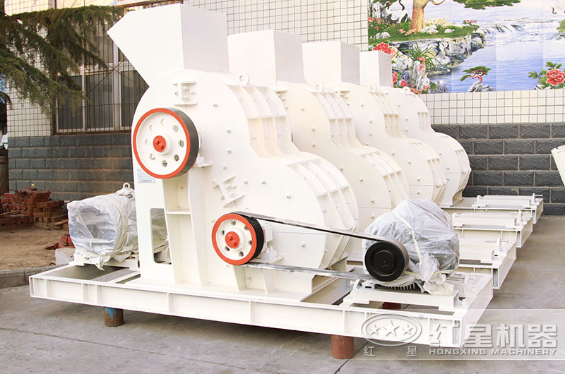 雙級破碎機(jī)廠區(qū)實(shí)拍圖