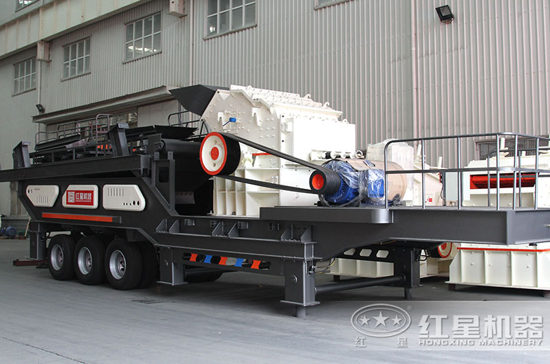 移動破碎石子機(jī)車間實拍圖 移動破碎石子機(jī)車間實拍圖