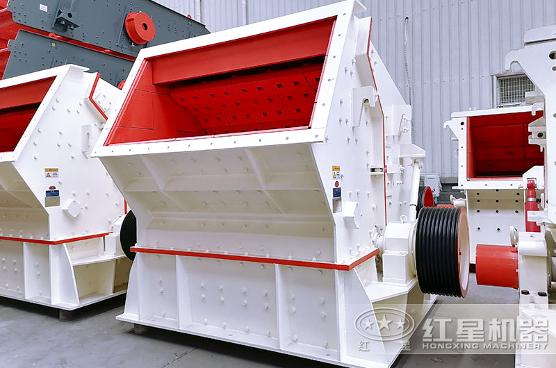 CI反擊破碎機車間實拍大圖