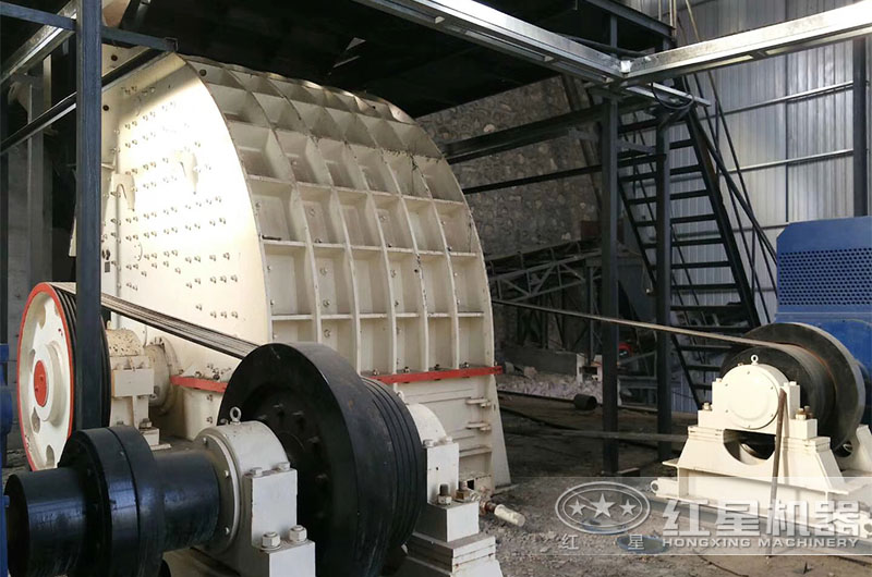 錘式煤炭破碎機作業(yè)現(xiàn)場